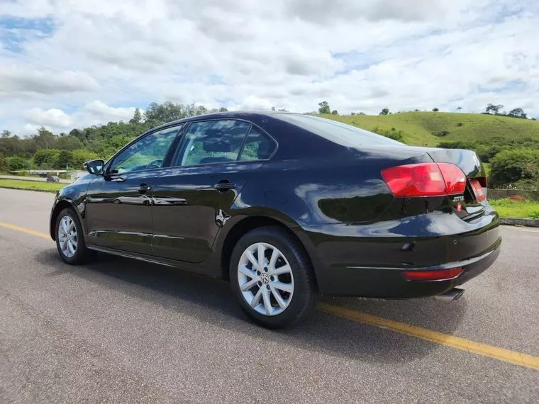 Volkswagen Jetta Preto 12