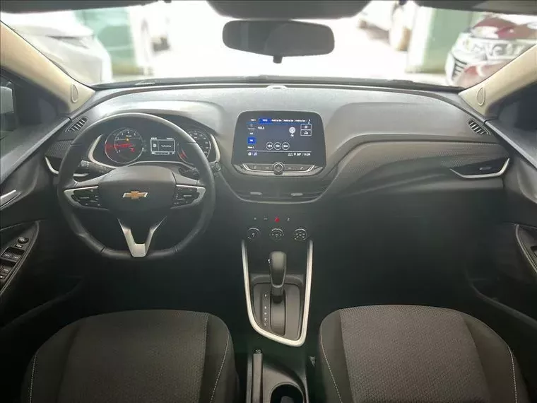 Chevrolet Onix Branco 5