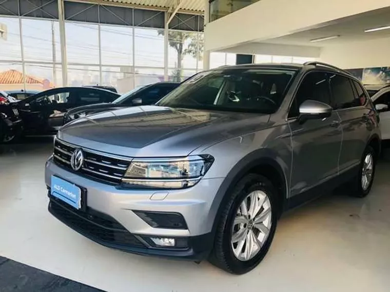 Volkswagen Tiguan Prata 6