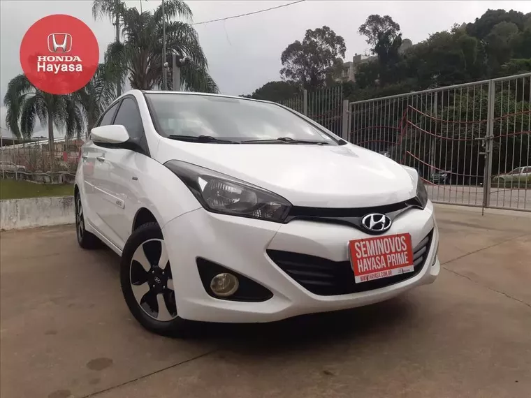 Hyundai HB20S Branco 4