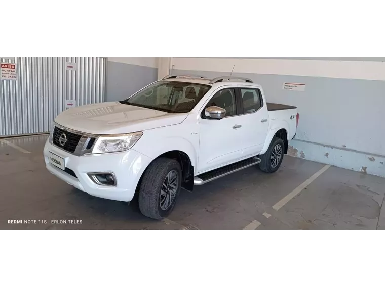 Nissan Frontier Branco 1