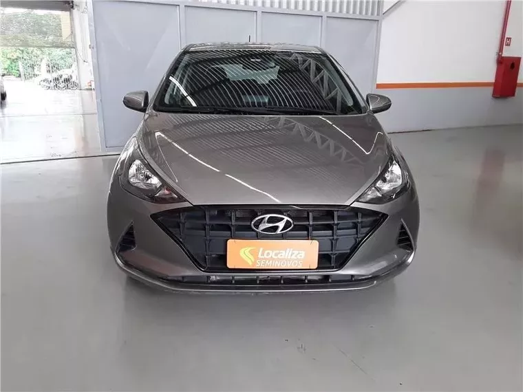 Hyundai HB20 Prata 2