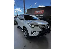 Toyota Hilux SW4