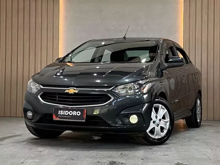 Chevrolet Prisma Cinza 1