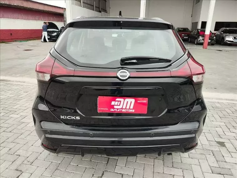 Nissan Kicks Preto 7