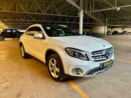 Mercedes-benz GLA 200