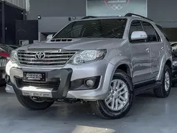 Toyota Hilux SW4