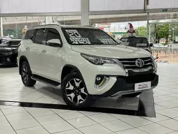 Toyota Hilux SW4