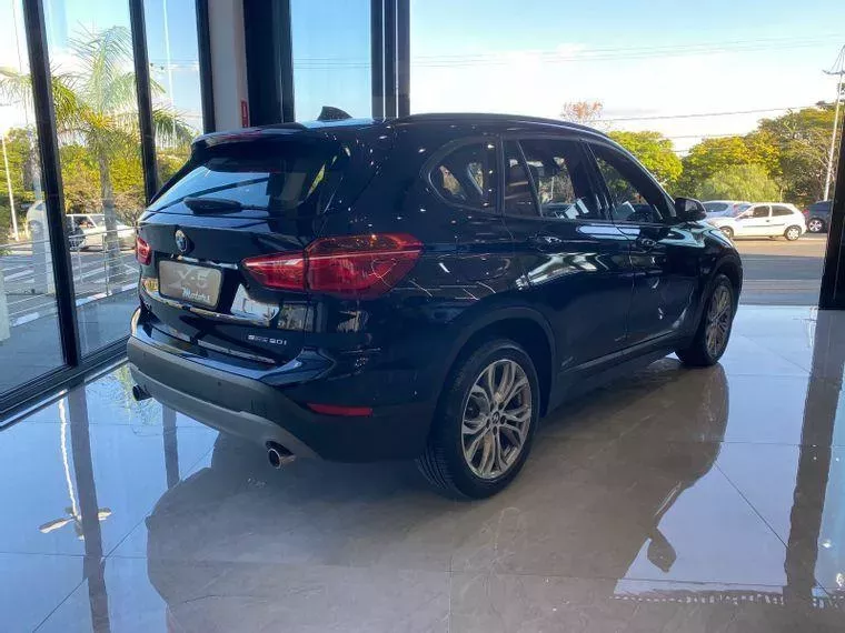 BMW X1 Preto 2