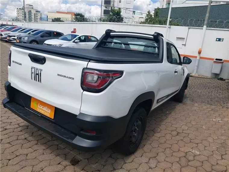 Fiat Strada Branco 13