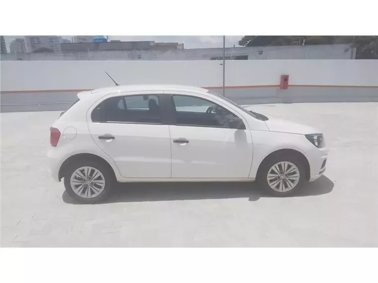 Volkswagen Gol Branco 1