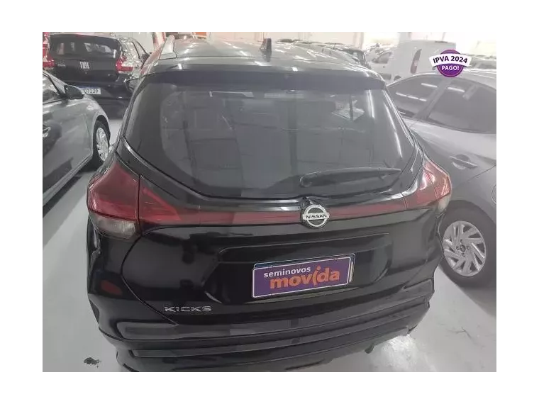 Nissan Kicks Preto 1