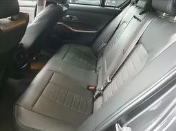BMW 330e