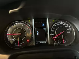 Toyota Hilux SW4