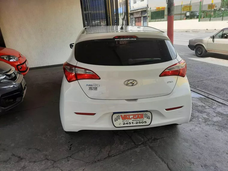 Hyundai HB20 Branco 16