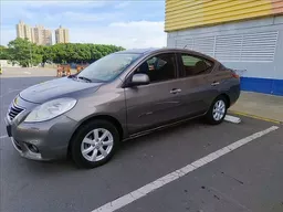 Nissan Versa