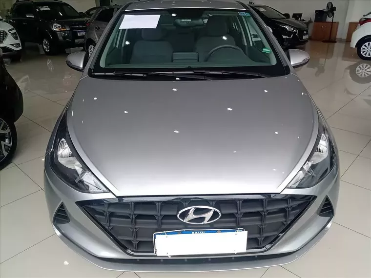 Hyundai HB20S Prata 4