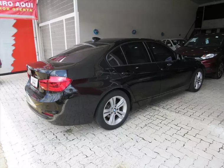 BMW 320i Preto 11