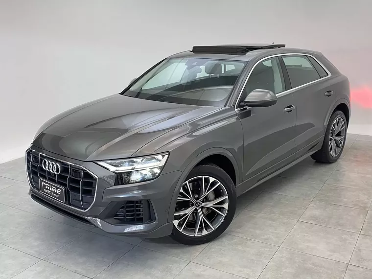 Audi Q8 Cinza 2