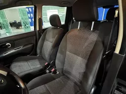 Nissan Grand Livina