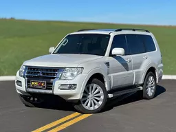 Mitsubishi Pajero Full