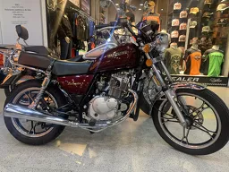 Suzuki Intruder
