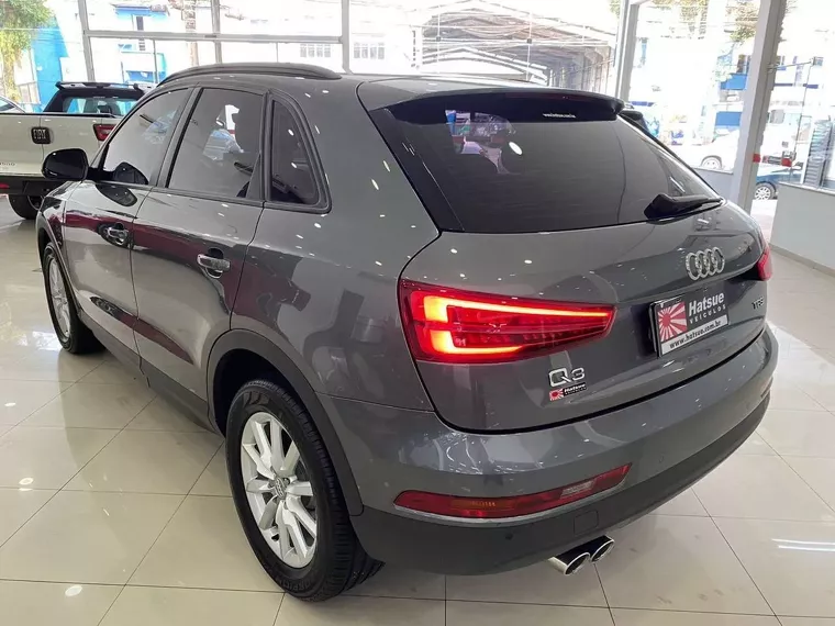 Audi Q3 Cinza 6