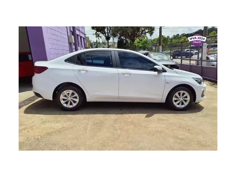 Chevrolet Onix Branco 1