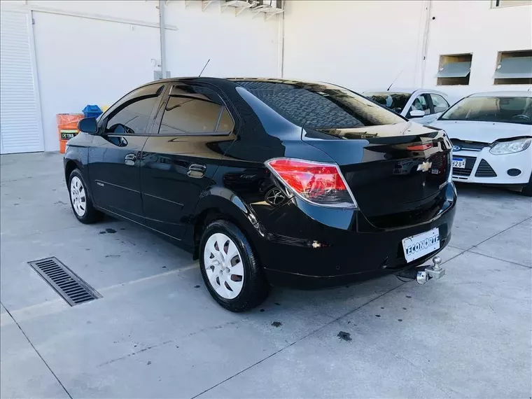 Chevrolet Prisma Preto 13