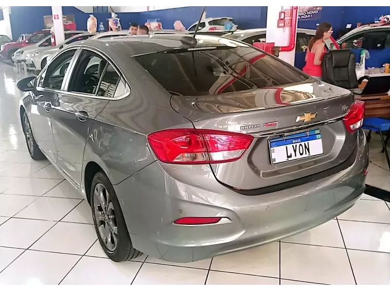 Chevrolet Cruze Cinza 2