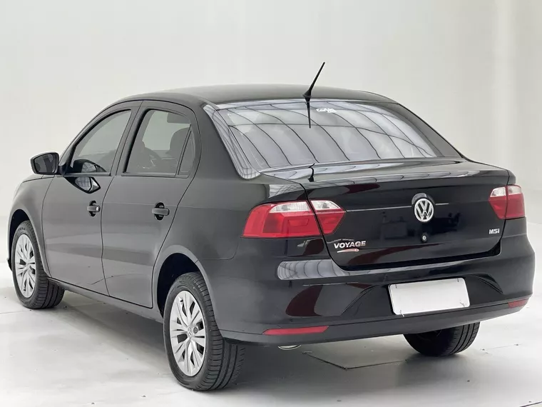 Volkswagen Voyage Preto 1