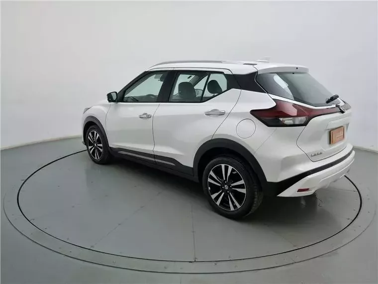 Nissan Kicks Branco 2