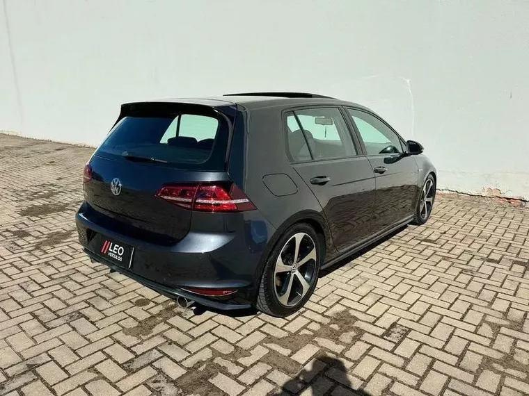 Volkswagen Golf Cinza 4