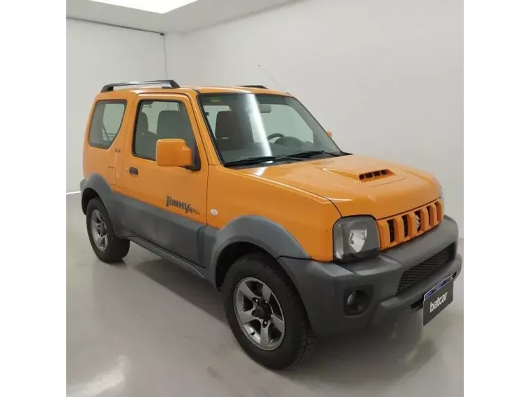 Suzuki Jimny Laranja 3