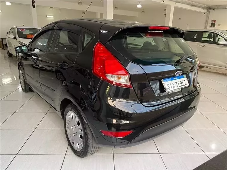 Ford Fiesta Preto 11