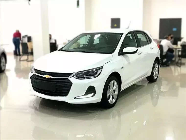 Chevrolet Onix Branco 6