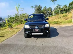 Mitsubishi Pajero TR4