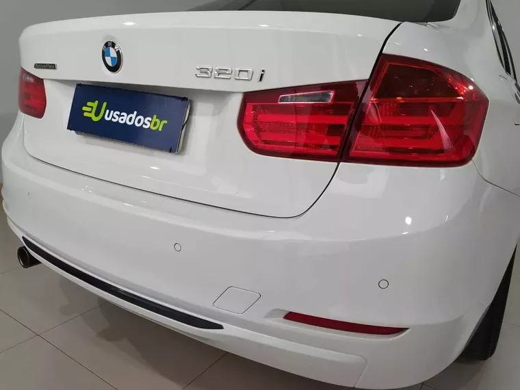 BMW 320i Branco 5