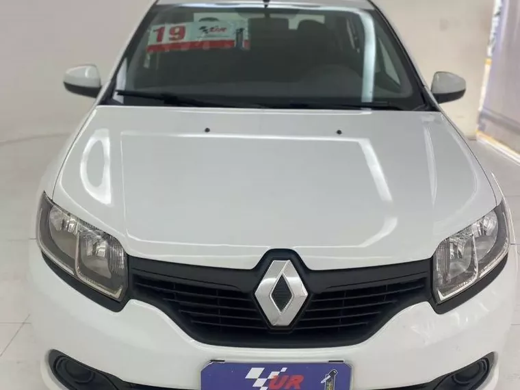 Renault Logan Branco 1