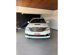 Toyota Hilux SW4
