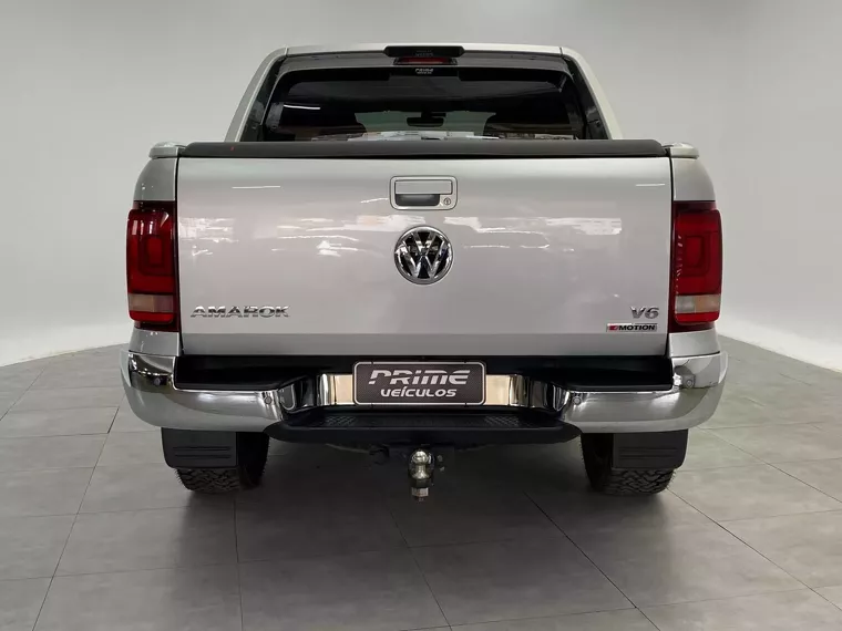 Volkswagen Amarok Prata 15