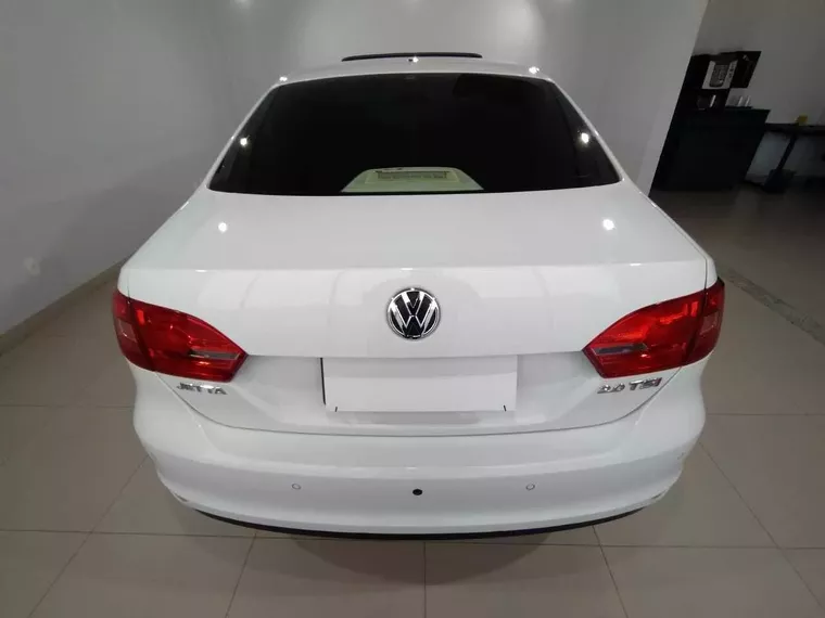 Volkswagen Jetta Branco 2