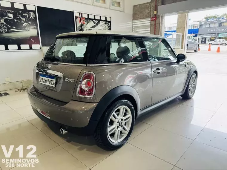 Mini Cooper Prata 2