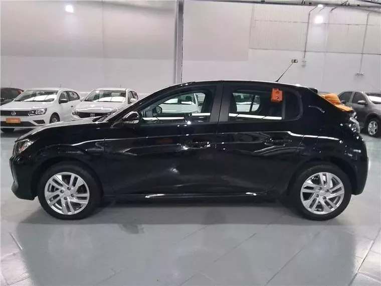 Peugeot 208 Preto 6