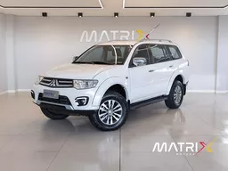 Mitsubishi Pajero Full