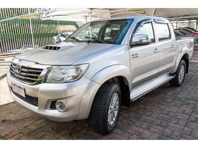 Toyota Hilux Prata 8