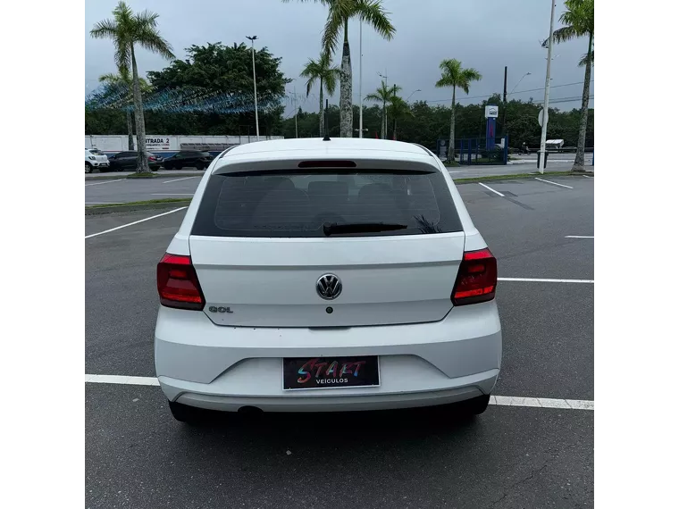 Volkswagen Gol Branco 5