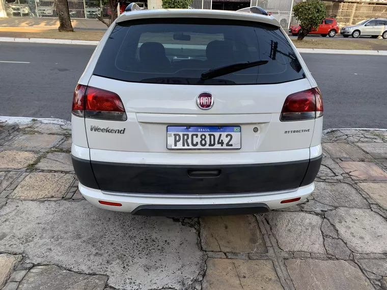 Fiat Palio Weekend Branco 8