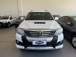 Toyota Hilux SW4