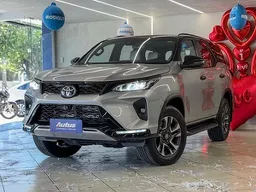 Toyota Hilux SW4